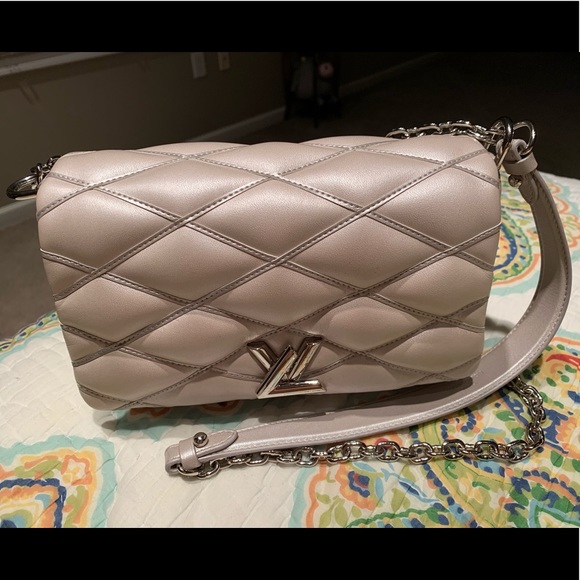 louis vuitton mini clutch